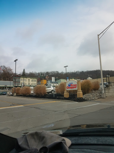 Supermarket «Price Chopper», reviews and photos, 555 E Main St, Little Falls, NY 13365, USA