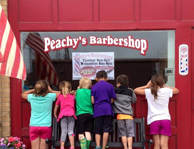 Peachy's Barber Shop 51579