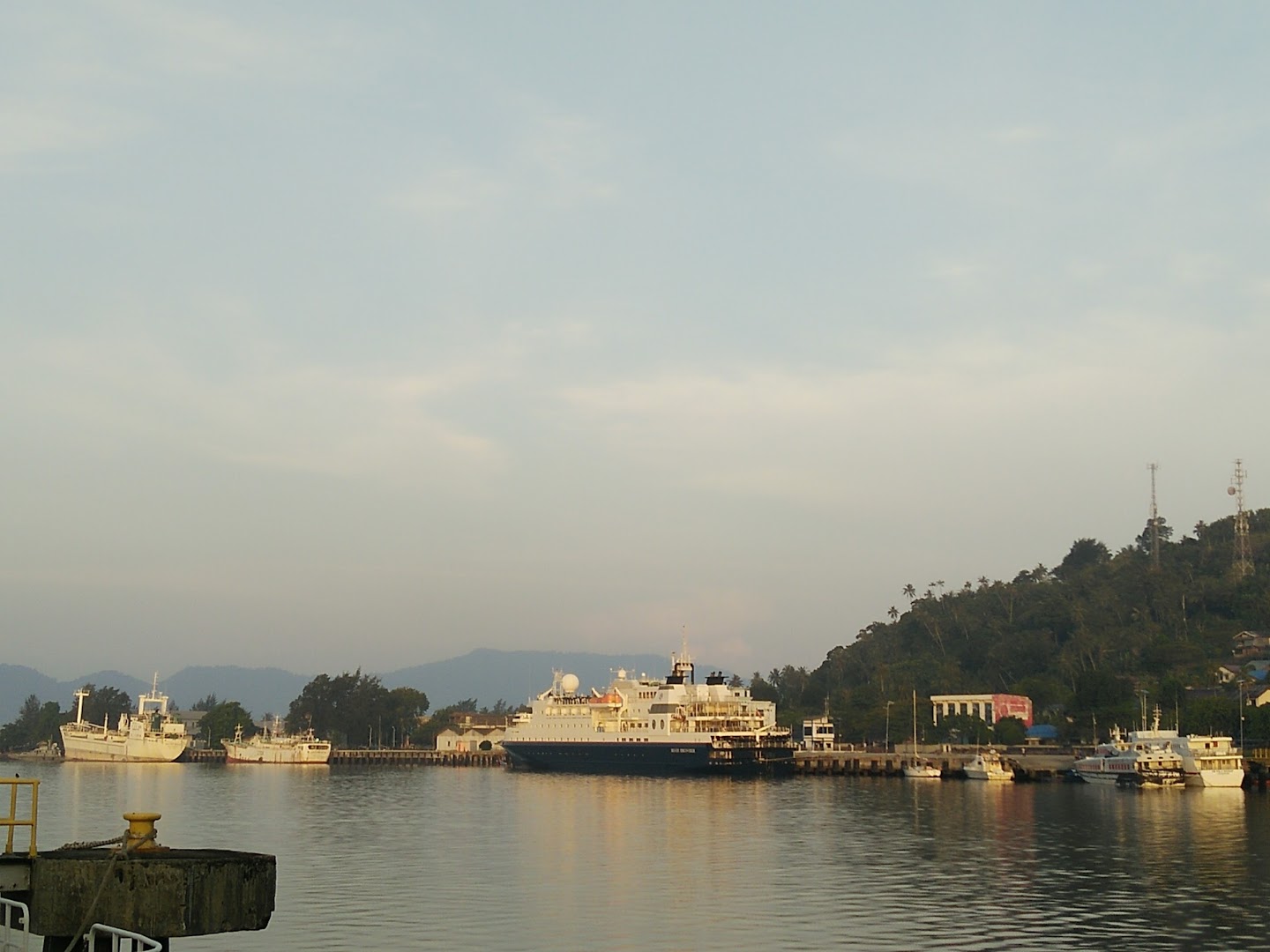 Pelabuhan Nelayan Pasiran Photo