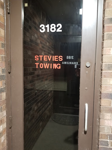 Moving Company «College Hunks Hauling Junk and Moving», reviews and photos, 700 E Park Ave, Libertyville, IL 60048, USA