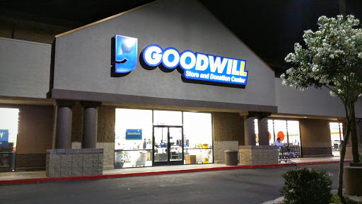 Thrift Store «Greenfield & University Goodwill Retail Store & Donation Center», reviews and photos, 4412 E University Dr, Mesa, AZ 85205, USA