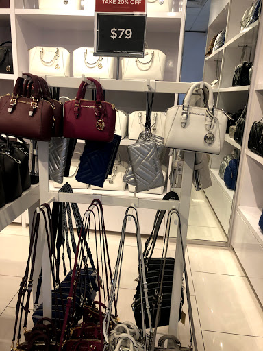 Fashion Accessories Store «Michael Kors», reviews and photos, 348 Nut Tree Rd #348, Vacaville, CA 95687, USA