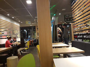 Photo n°37 de McDonald's à Crest ()