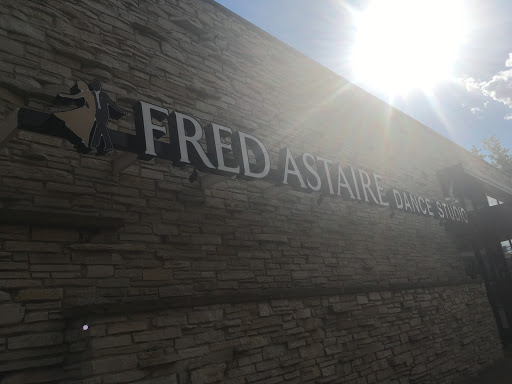 Dance School «Fred Astaire Dance Studio of Milwaukee», reviews and photos, 625 E St Paul Ave, Milwaukee, WI 53202, USA