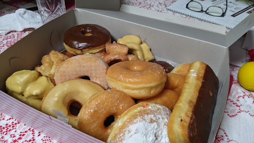 Donut Shop «The Jelly Donut», reviews and photos, 2897 Hopyard Rd, Pleasanton, CA 94588, USA