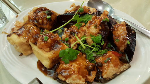 Shopping Mall «Orchard Mall Shopping Center», reviews and photos, 6337 Orchard Lake Rd, West Bloomfield Township, MI 48322, USA