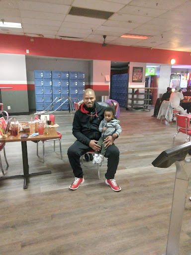 Bowling Alley «Brunswick Zone Normandy Lanes», reviews and photos, 8419 Baltimore National Pike, Ellicott City, MD 21043, USA