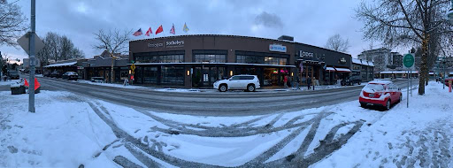 Tobacco Shop «Xhale Vapor N Smoke», reviews and photos, 15 Lake St S Suite 202, Kirkland, WA 98033, USA