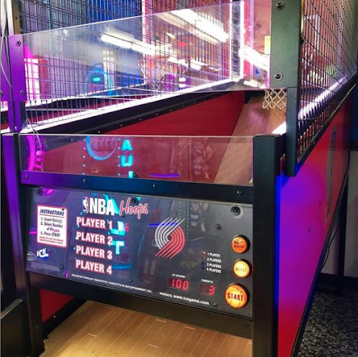 Bowling Alley «Four Seasons Bowling Center», reviews and photos, 322 SW Washington St, Hillsboro, OR 97123, USA