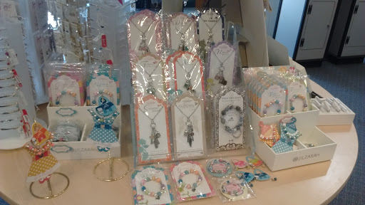 Jewelry Store «Gray Jewelers», reviews and photos, 172 Johns Pass Boardwalk W, Madeira Beach, FL 33708, USA