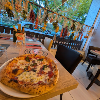 Fratelli Pizzeria à Pontcharra