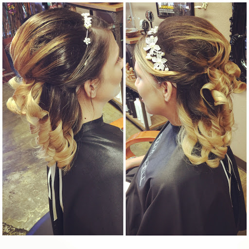 Hair Salon «Bamboo Salon», reviews and photos, 8540 Palm Pkwy, Orlando, FL 32836, USA