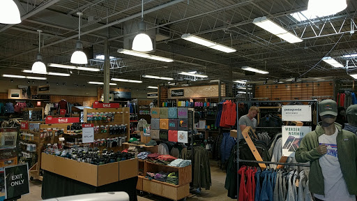 Camping Store «REI», reviews and photos, 1955 County Road B2 W, Roseville, MN 55113, USA