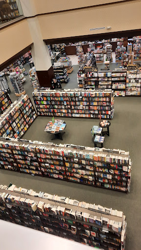 Book Store «Barnes & Noble», reviews and photos, 4015 Medina Rd, Akron, OH 44333, USA