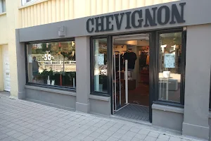 Chevignon image