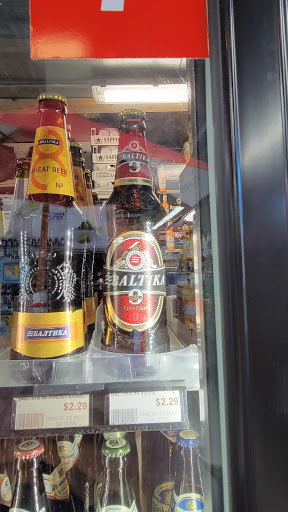 Liquor Store «Liquor Barn», reviews and photos, 287 E Dundee Rd, Wheeling, IL 60090, USA