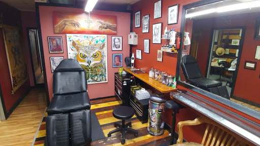 Tattoo Shop «Black Pearl Tattoo Studio & Gallery», reviews and photos, 509 Main St, Hyannis, MA 02601, USA
