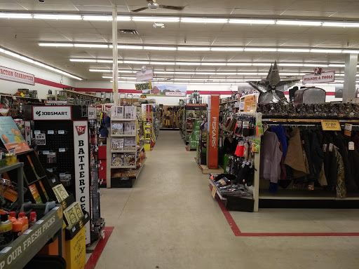 Home Improvement Store «Tractor Supply Co.», reviews and photos, 389 Comfort Dr, Harrison, OH 45030, USA