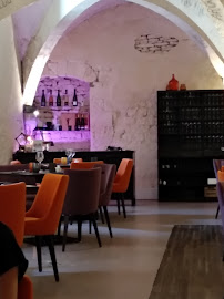 Atmosphère du Restaurant français LE CELLIER à Bar-sur-Aube - n°7