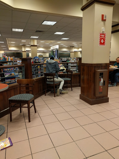 Book Store «Barnes & Noble», reviews and photos, 3089 Main St, Mohegan Lake, NY 10547, USA