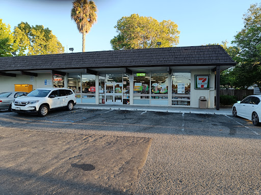 7-Eleven, 250 W Maude Ave, Sunnyvale, CA 94086, USA, 