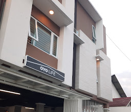 Retra's Hostel photo