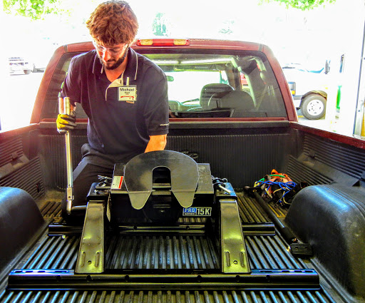 Truck Rental Agency «U-Haul Moving & Storage of Thornton», reviews and photos, 4833 Thornton Ave, Fremont, CA 94536, USA