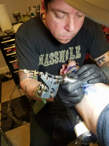 Tattoo Shop «Sinner & Saints Tattoo & Piercing», reviews and photos, 2 W Central Ave, Onset, MA 02558, USA