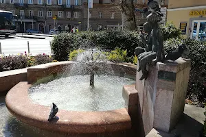 Fountain on Jelačić Square image