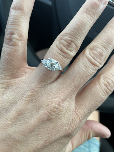 Jewelry Store «Kesslers Diamonds», reviews and photos, 5075 S 76th St, Greenfield, WI 53220, USA