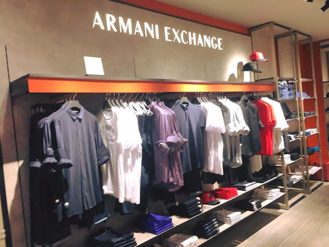 Opiniones de Armani Exchange Outlet en Quilicura - Tienda de ropa