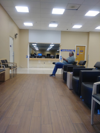 Used Car Dealer «CarMax», reviews and photos, 1131 Central Ave, Duarte, CA 91010, USA