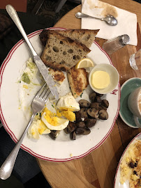 Pancake du Restaurant servant le petit-déjeuner Holybelly à Paris - n°12