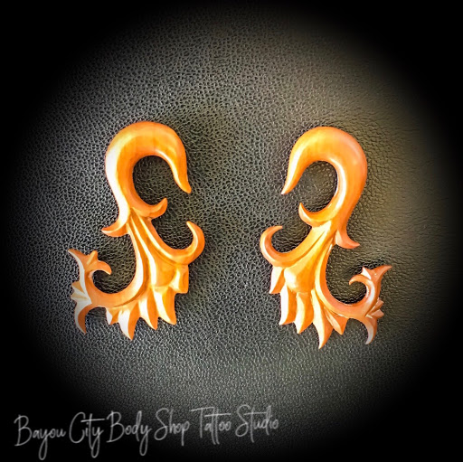 Tattoo Shop «Bayou City Body Shop Tattoo Studio», reviews and photos, 4025 Hwy 6 N #105b, Houston, TX 77084, USA