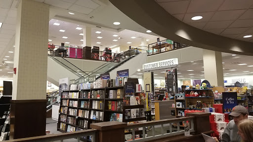 Book Store «Barnes & Noble», reviews and photos, 2051 N Federal Hwy, Fort Lauderdale, FL 33305, USA