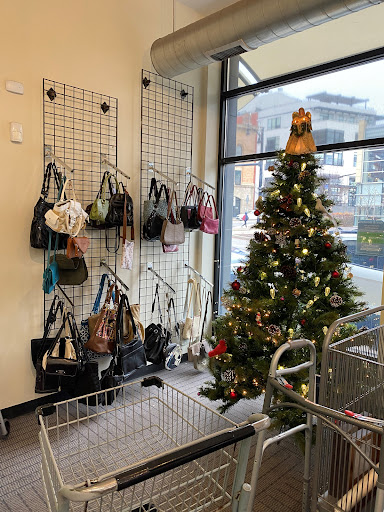 Donations Center «Goodwill Store and Donation Center», reviews and photos