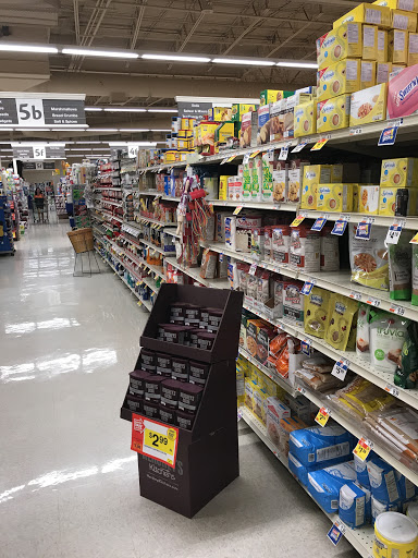 Grocery Store «Giant Food Stores», reviews and photos, 611 Main St, Harleysville, PA 19438, USA