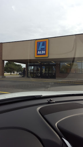 Supermarket «ALDI», reviews and photos, 1995 S Koeller St, Oshkosh, WI 54901, USA
