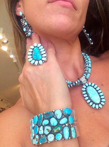 Jewelry Store «Silver Eagle Gallery», reviews and photos, 850 5th Ave S Suite B, Naples, FL 34102, USA