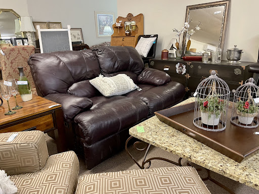 Consignment Shop «Refabulous Furnishings», reviews and photos, 2231 Vestal Pkwy W, Vestal, NY 13850, USA