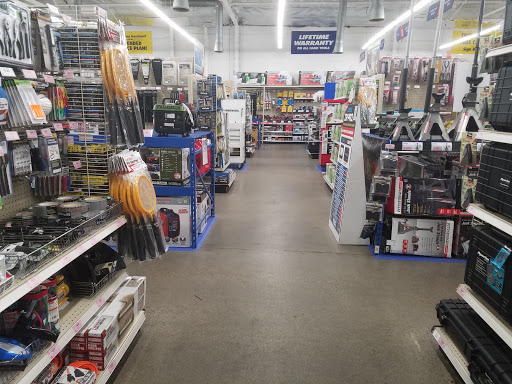 Hardware Store «Harbor Freight Tools», reviews and photos, 1349 N Blackstone Ave, Fresno, CA 93703, USA