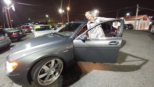 Used Car Dealer «Carson Cars», reviews and photos, 13806 WA-99, Lynnwood, WA 98087, USA