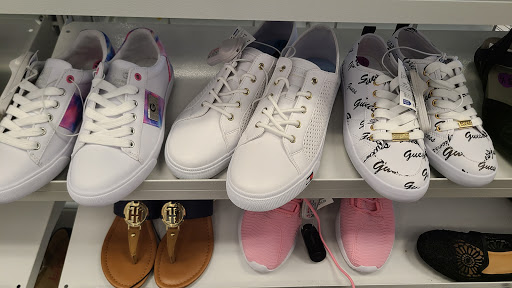 Clothing Store «Ross Dress for Less», reviews and photos, 1933 Davis St Ste 120, San Leandro, CA 94577, USA