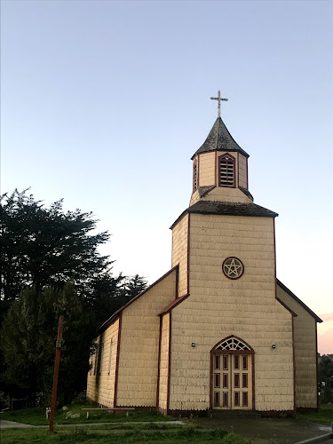 Opiniones de Iglesia De San Antonio en Calbuco - Iglesia
