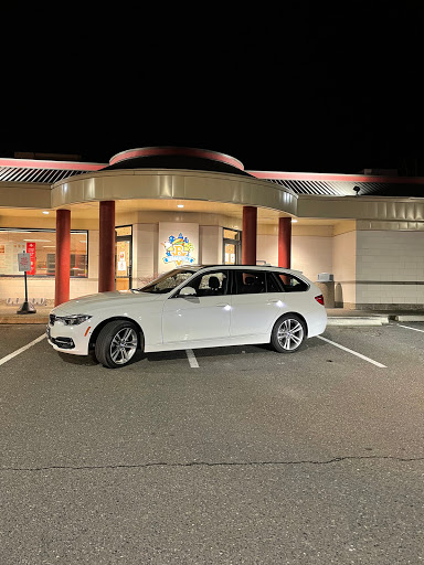 Used Car Dealer «Freeman Motor Company», reviews and photos, 7524 SW Macadam Ave, Portland, OR 97219, USA