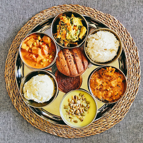 Opinii despre Govinda Csillaghegy - Vegán Étterem în Budapest - Hamburger