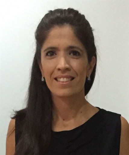 Claudia Torres, Psicoanalista
