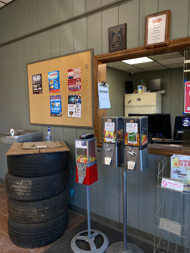 Auto Parts Store «Weller Auto Parts», reviews and photos, 1629 Douglas Ave, Kalamazoo, MI 49007, USA