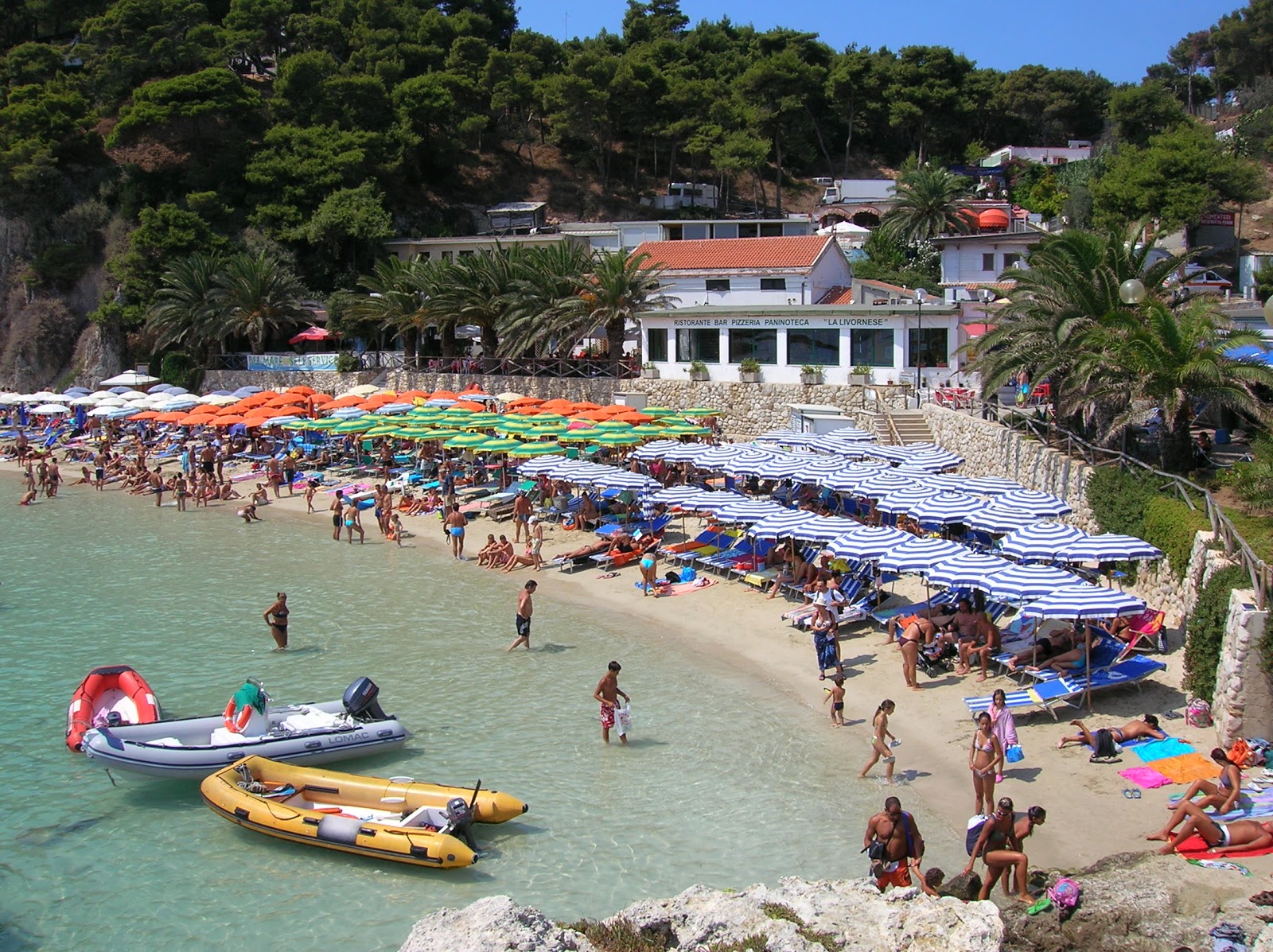 Tremiti Plajı (Arena Koyu)'in fotoğrafı ve yerleşim