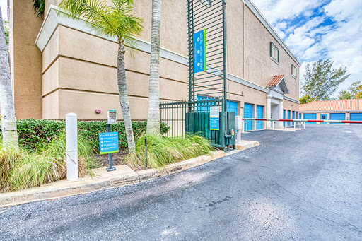 Moving and Storage Service «Olde Naples Self Storage», reviews and photos, 275 Goodlette-Frank Rd, Naples, FL 34102, USA